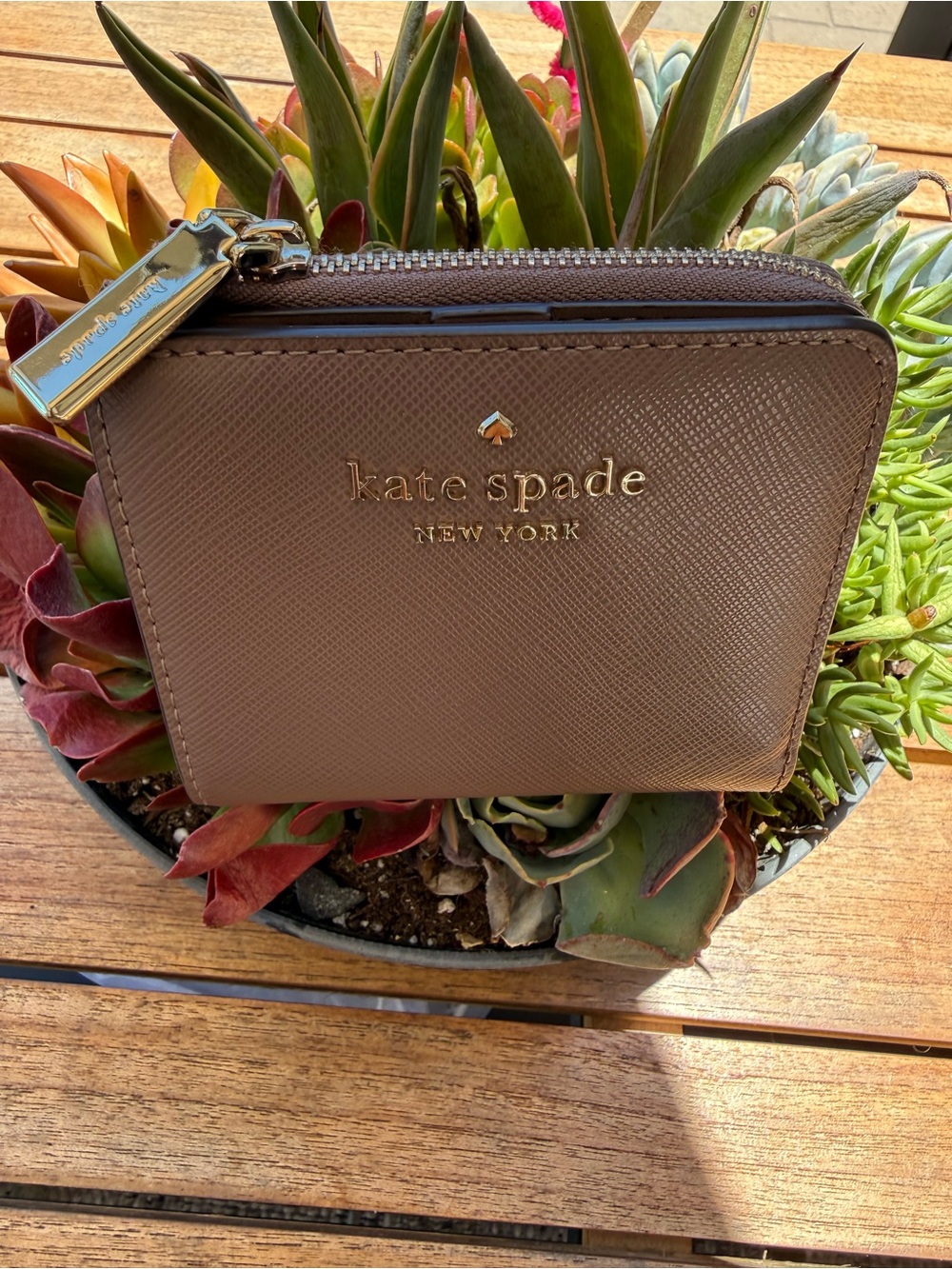 kate spade brown leather zip card wallet with gold logo